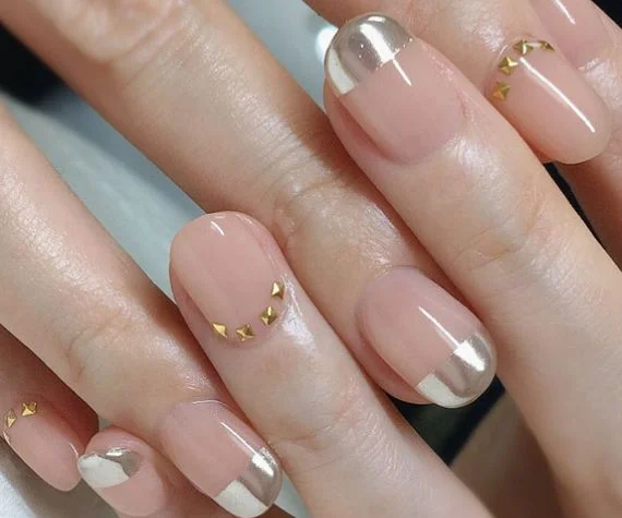 p3 Unhas com detalhes metalicos