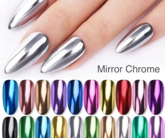 Unhas com efeito cromado