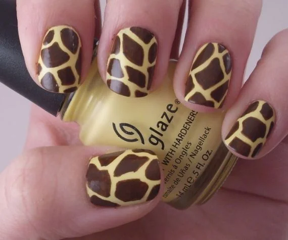 Unhas com Estampas de girafa
