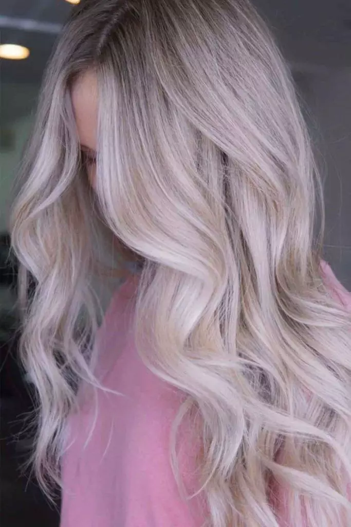 Tabela De Cores De Cabelo: Descubra A Tonalidade Ideal Para Valorizar Seu Visual 18 Baunilha Gelada