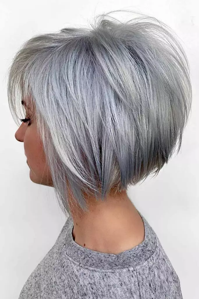 Tabela De Cores De Cabelo: Descubra A Tonalidade Ideal Para Valorizar Seu Visual 38 Cor de cabelo cinza prateado