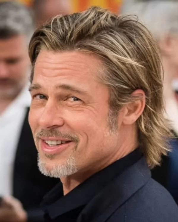 corte de cabelo mullet Brad Pitt