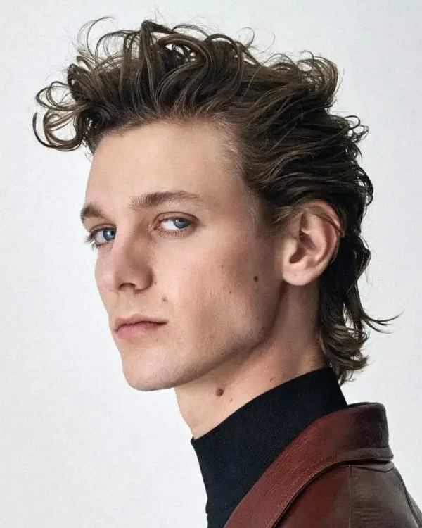 corte de cabelo mullet ondulados