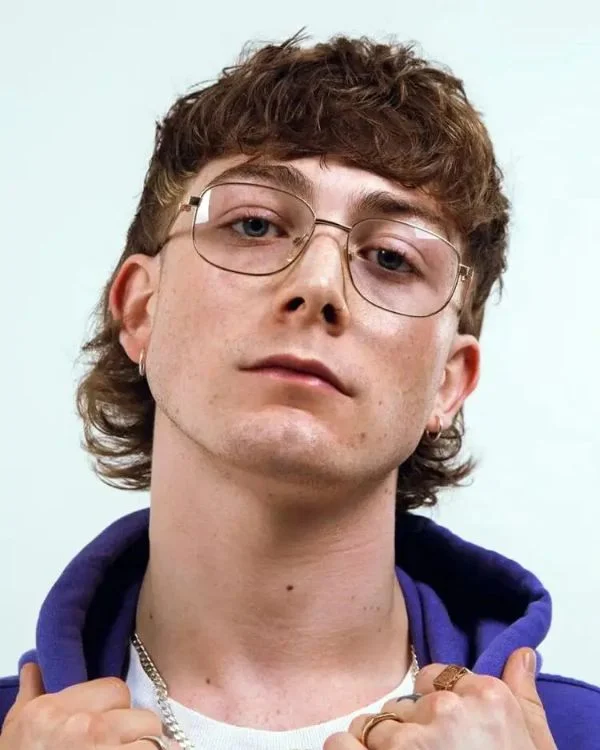 corte de cabelo mullet rosto quadrado