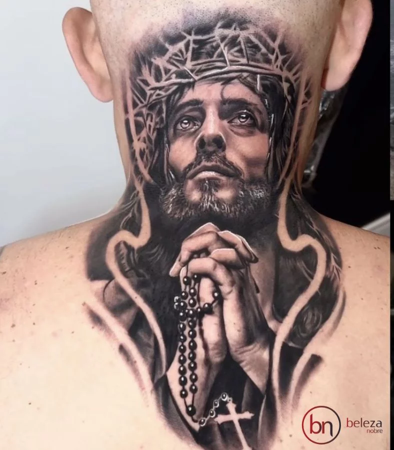 Tatuagem No Pescoço Masculino: 50 Ideias Incríveis 54 tatuagem no pescoço com desenho de jesus cristo