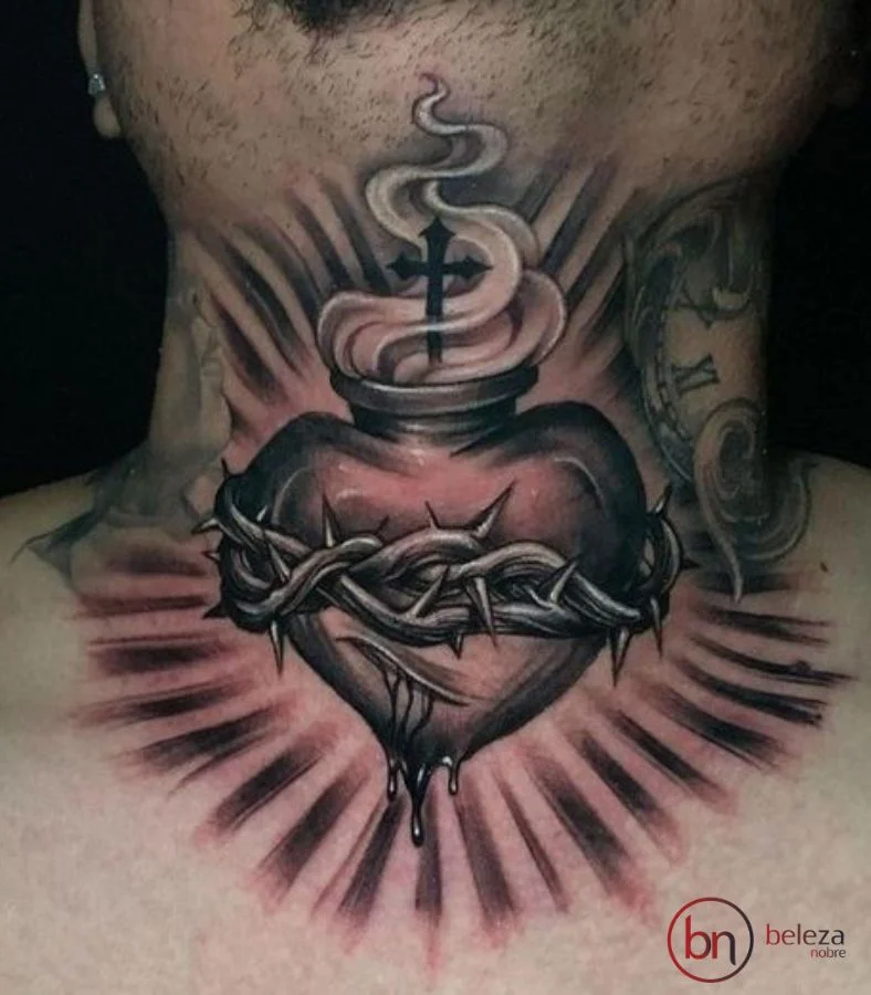 Tatuagem No Pescoço Masculino: 50 Ideias Incríveis 38 tatuagem no pescoço masculino com desenho de coração e espinhos