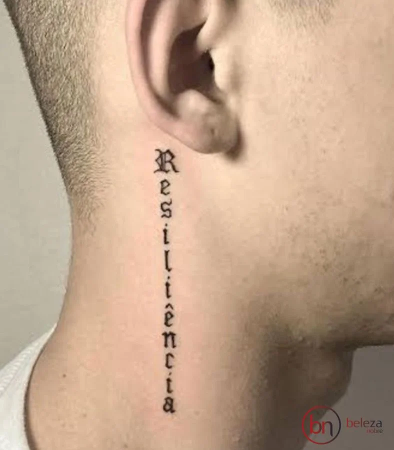 Tatuagem No Pescoço Masculino: 50 Ideias Incríveis 12 tatuagem no pescoço masculino letras