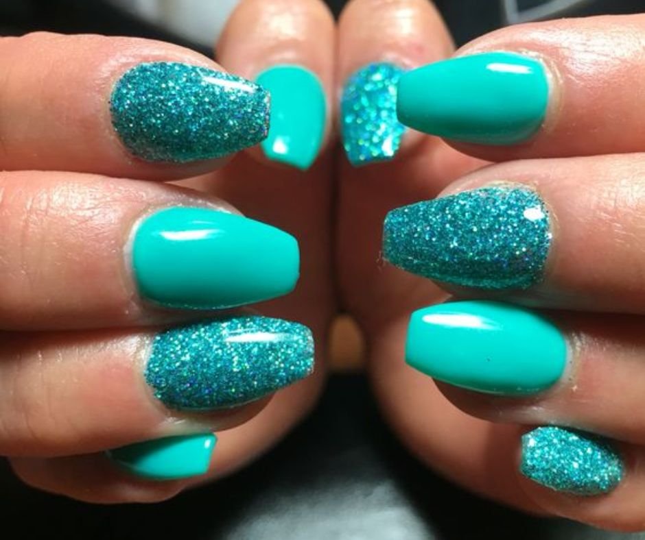 Unhas Decoradas Azul Turquesa: 10 Tendências Imperdíveis 14 Unhas decoradas azul turquesa 08