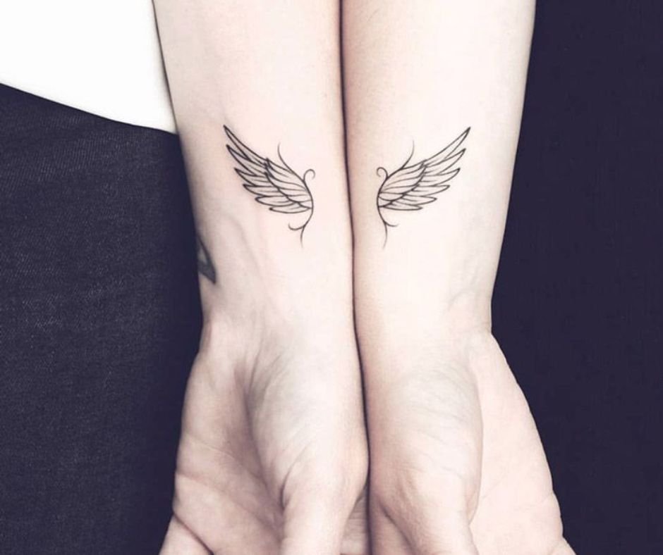 Tatuagem De Casal Pequena: 50 Ideias Delicadas E Significativas 47 tatuagem de casal pequena Asas de anjo