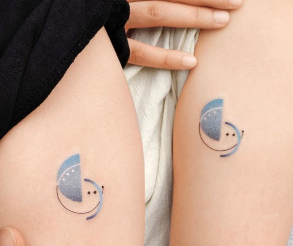 Tatuagem De Casal Pequena: 50 Ideias Delicadas E Significativas 43 tatuagem de casal pequena Pequenos desenhos abstratos
