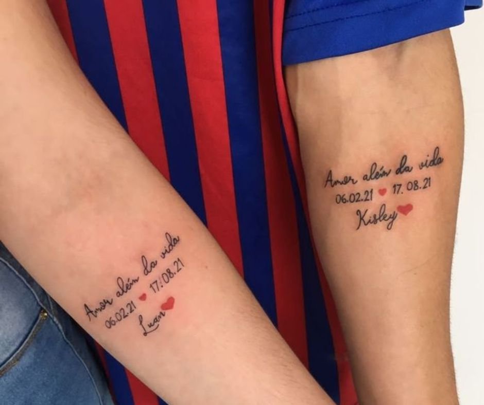 Tatuagem De Casal Pequena: 50 Ideias Delicadas E Significativas 26 tatuagem de casal pequena datas importantes